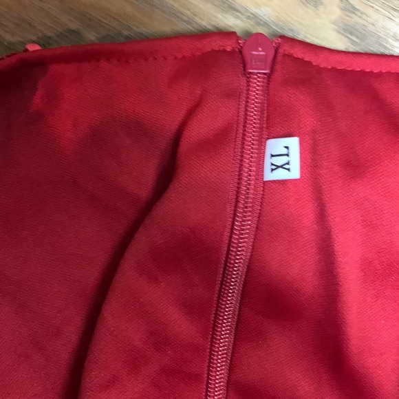 Dress - Picture 5 of 8